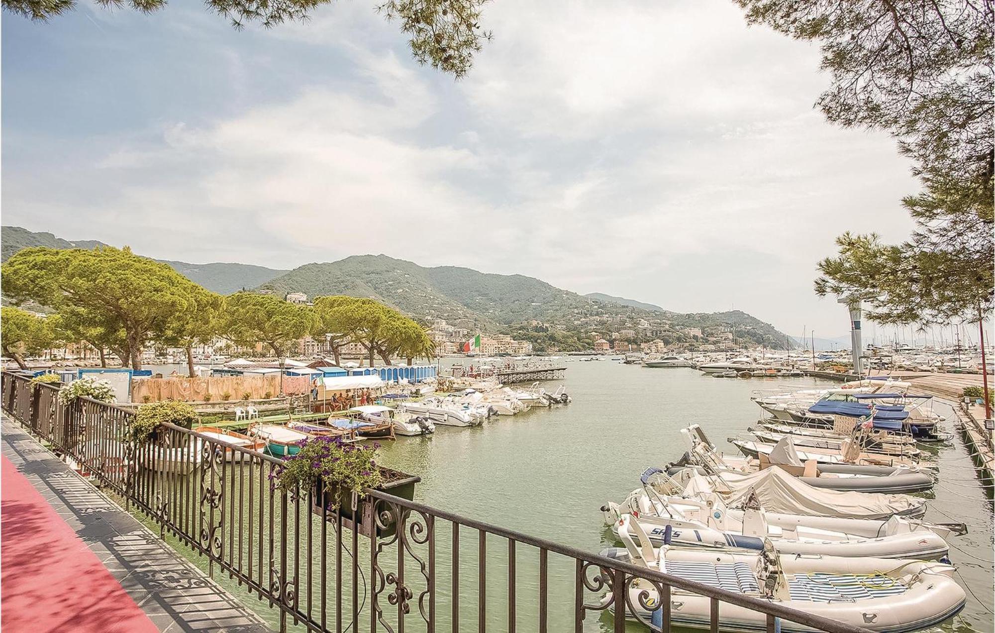 Awesome Apartment In Rapallo Ge With Kitchen SantʼAnna Zewnętrze zdjęcie